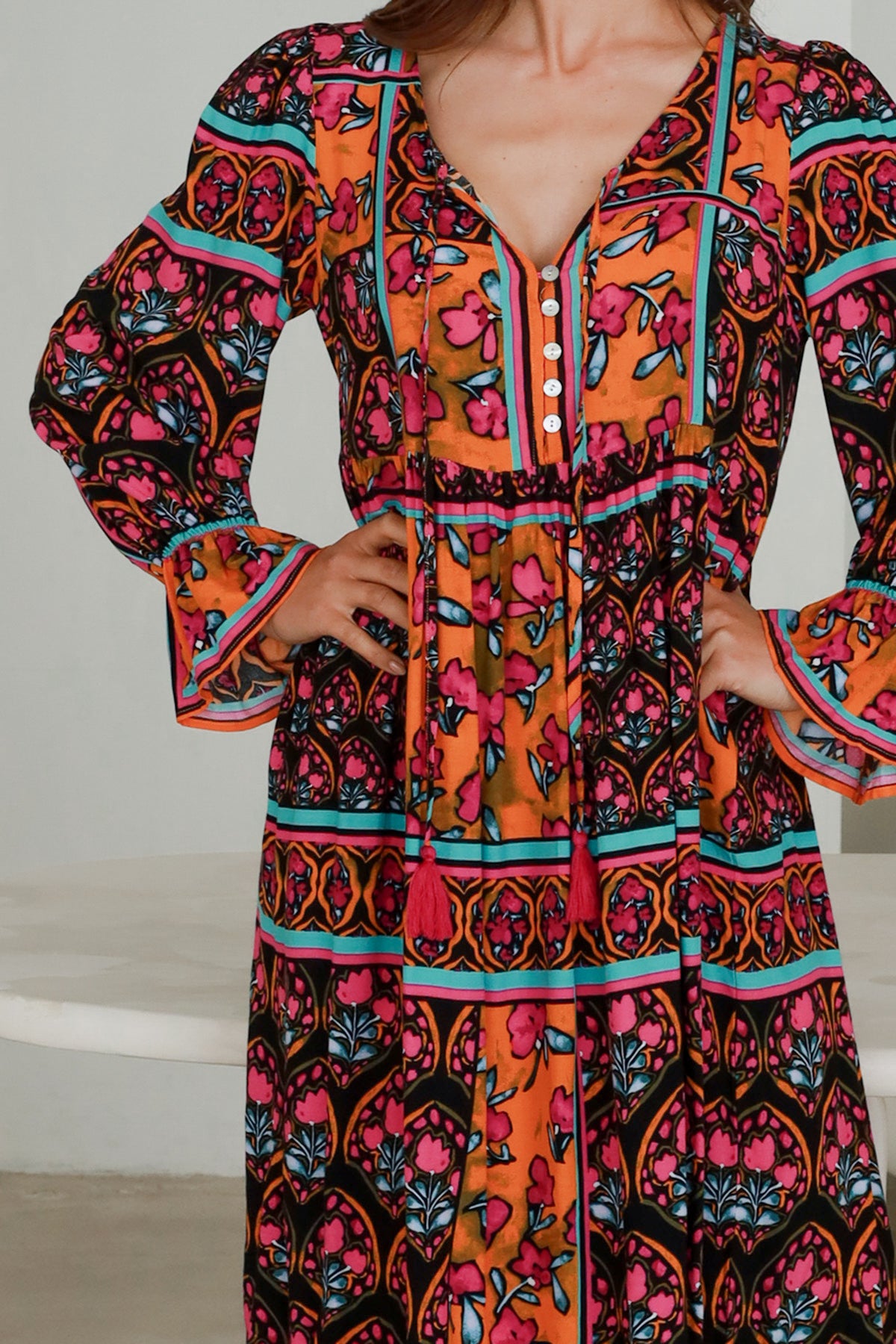 Leona Long Sleeves Midi Dress